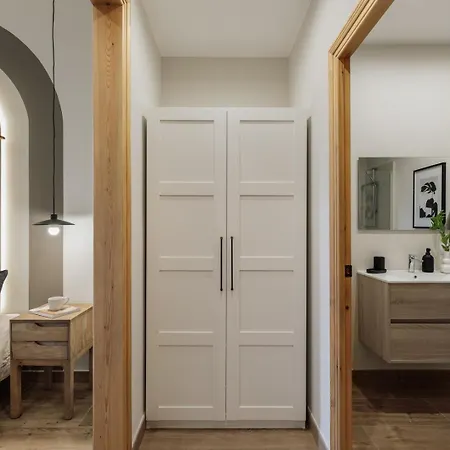 Daire Walla - 3 Bedrooms And Balcony In Eixample Dreta *